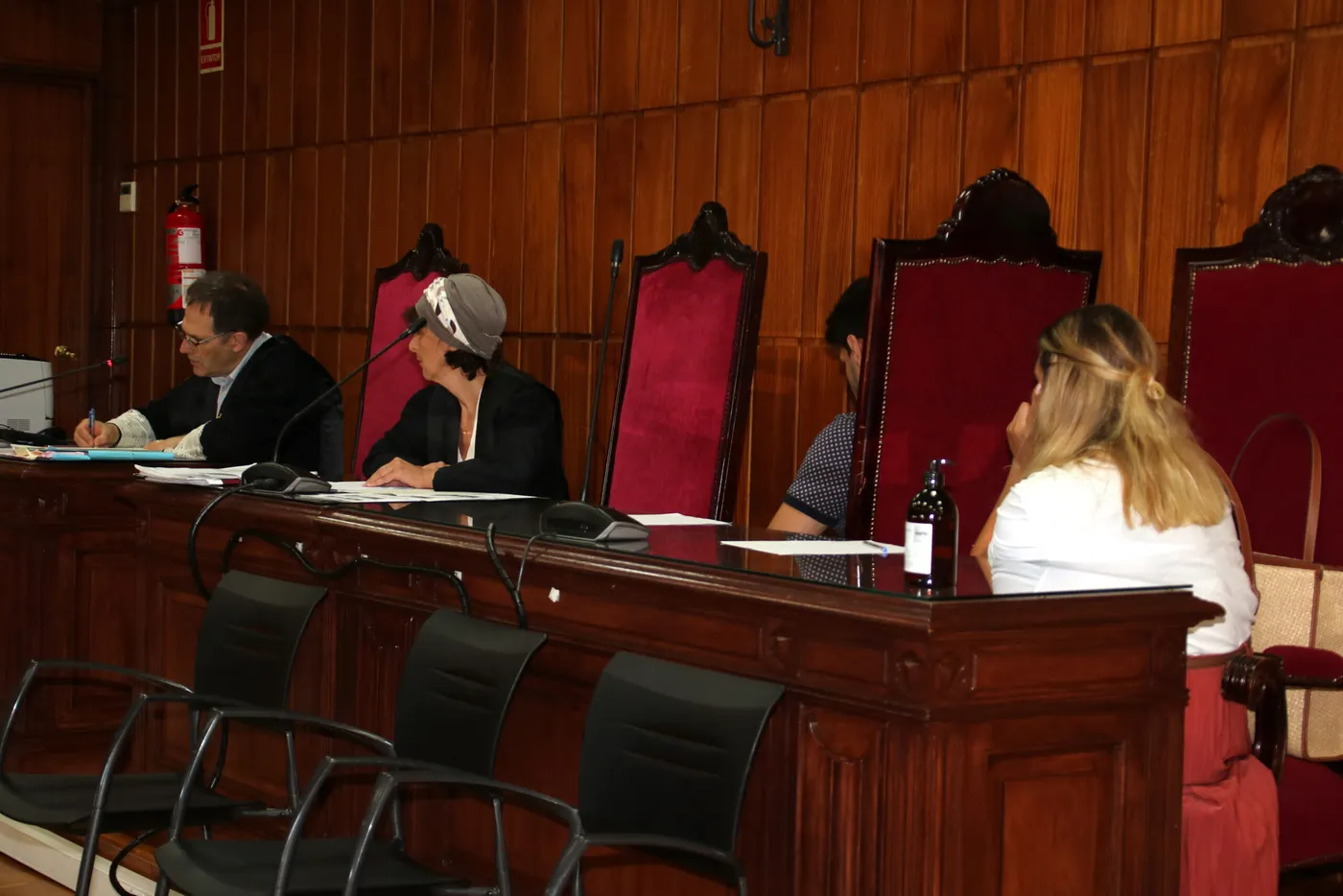 Un home s’enfronta a deu anys de presó per colpejar a un altre amb una destral al Rourell