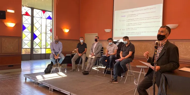 Unes 50 empreses i professionals de l’eix de la Riera de Caldes comparteixen experiències sobre transició energètica als polígons industrials