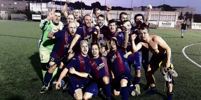 L’equip veterà de la Penya Barça acaba la temporada acumulant èxits