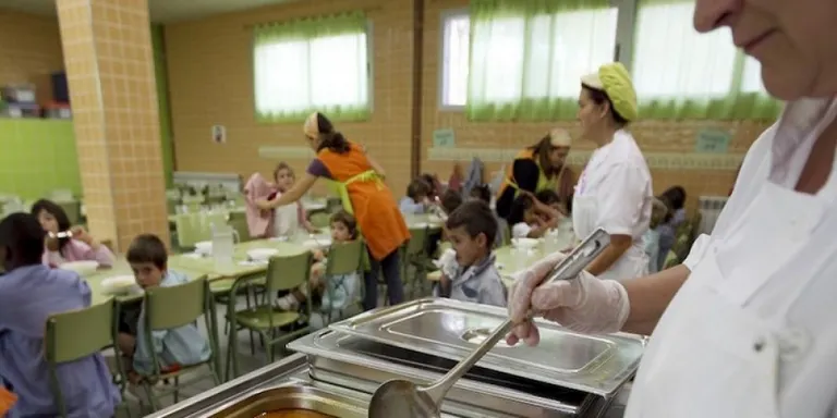 Les beques menjador concedides a la comarca han pujat un 160 per cent en 7 anys