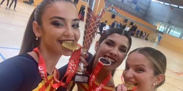 Les patinadores Paula Martínez i Ariadna Gironès es proclamen campiones de Catalunya Sènior i Junior