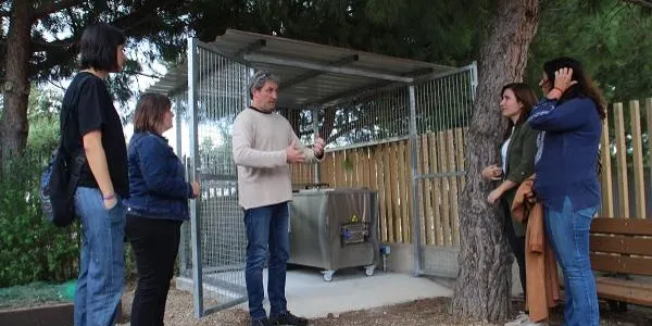 L'Escola La Portalada incorpora una màquina de compostatge innovadora per tractar l'orgànica del servei de menjador