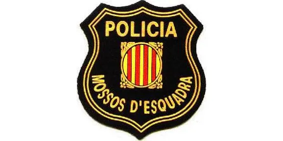 Els Mossos d’Esquadra van personar-se dimarts als cinc col·legis electorals seguint les ordres de la Fiscalia