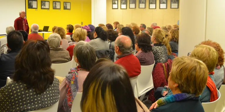 Inscripcions obertes als tallers de juliol del Centre Cívic