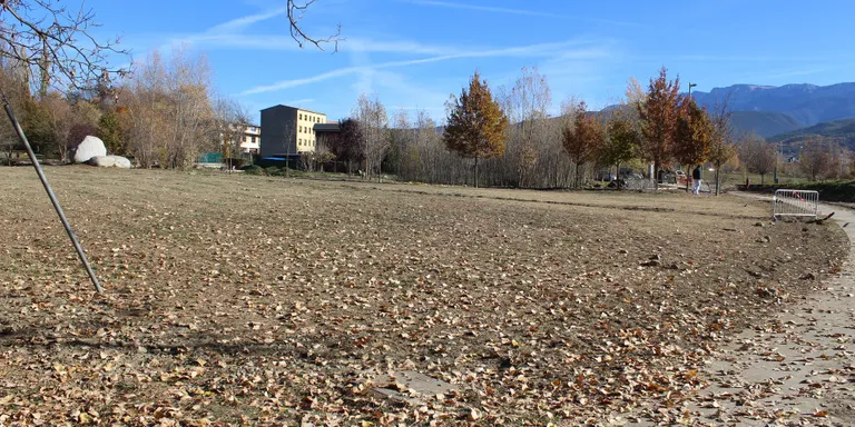 Iniciades les obres per habilitar un parc caní a la Seu d’Urgell
