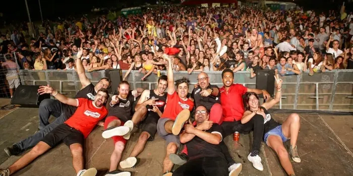 El grup Bsides i l’Orquestra Mitjanit amenitzaran la revetlla de Sant Joan
