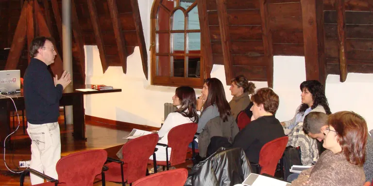 La FaPaC fa una crida a les famílies de l'Alt Urgell a participar en les eleccions als consells escolars