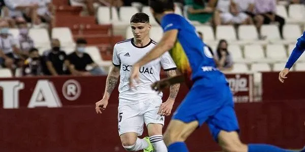 Eric Montes reforça el mig del camp del Nàstic