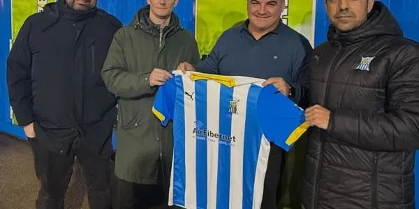 Relleu a la banqueta de la UD Torredembarra