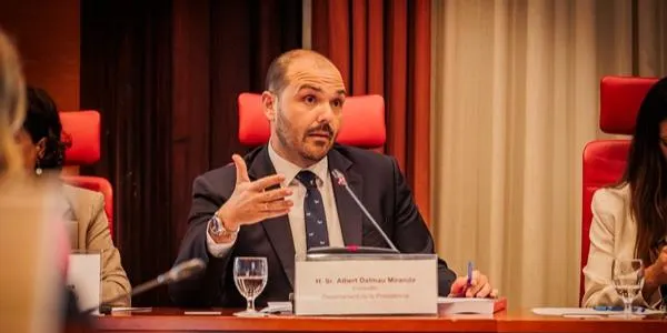 El Govern aprova la convocatòria de 540 places de secretaris interventor i tresorers municipals