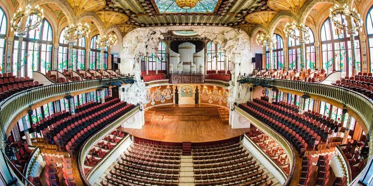 L’Ajuntament organitza una visita al Palau de la Música