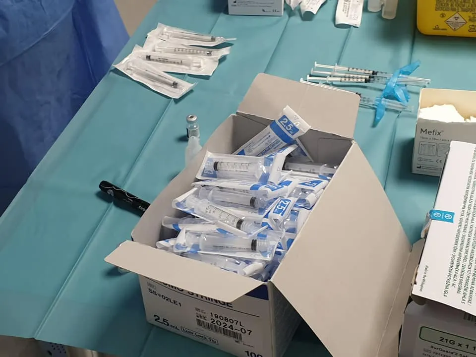 El Pius Hospital, centre de vacunació del grup de professionals prioritzats de l’Alt Camp i Conca de Barberà