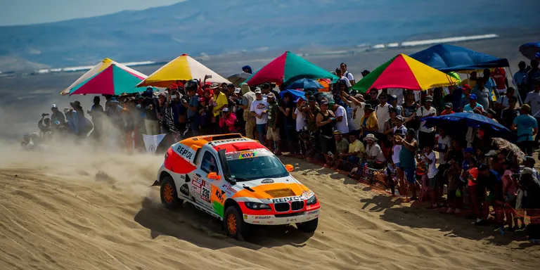 Isidre Esteve supera la primera etapa difícil del Dakar