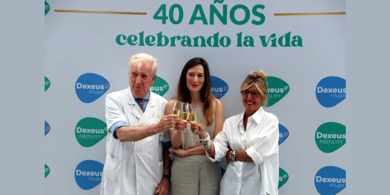 L’Hospital Dexeus celebra 40 anys del primer naixement a l’Estat per ‘in vitro’