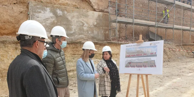 Inici de les obres de recuperació de la muralla de Sant Antoni