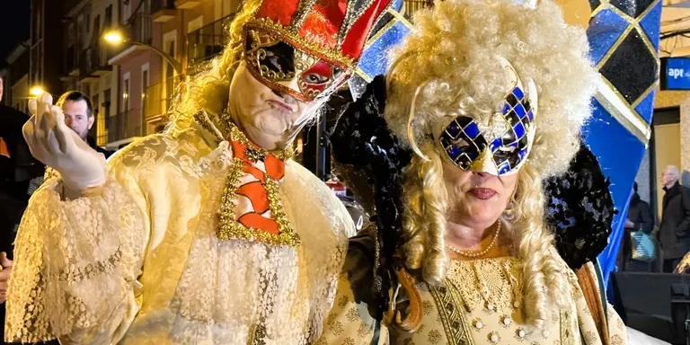 Crida per recollir fotografies històriques del Carnaval