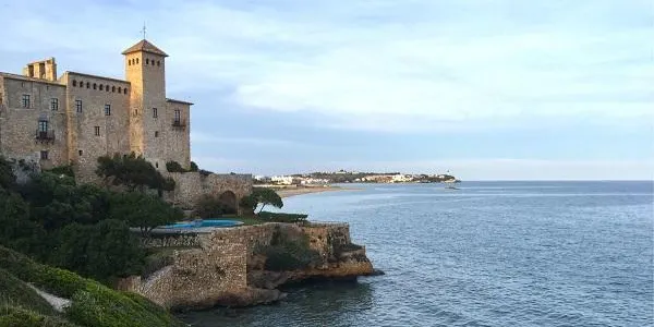El parc aquàtic a la platja de Tamarit és una incertesa