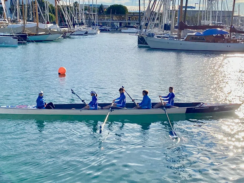 L’equip veterà femení del Club Vent d’Estrop s’estrena en iola clàssica fent un bon paper