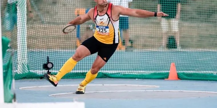 Aaron Sola, campió de Catalunya de llençament de disc