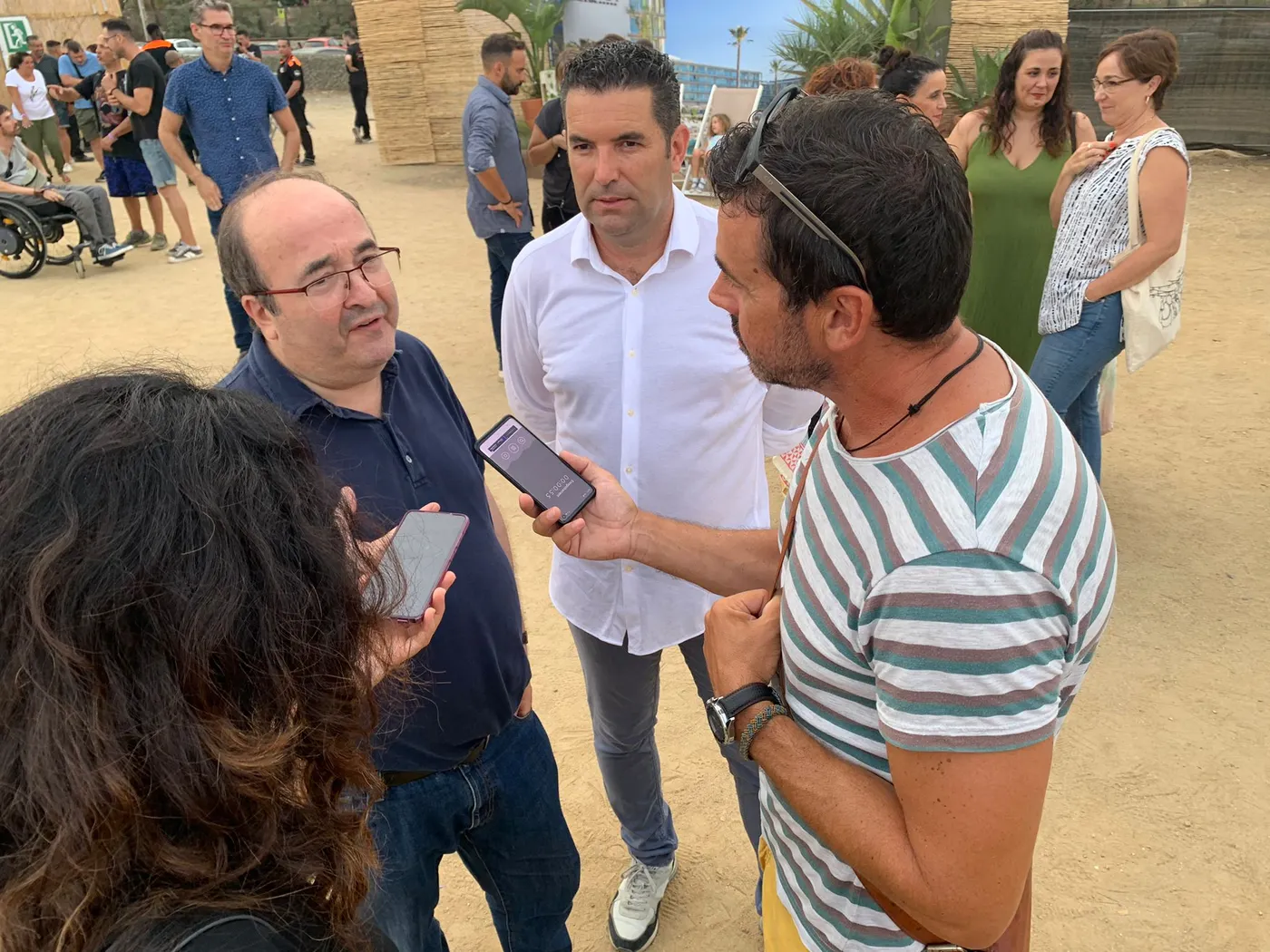 El Ministre Miquel Iceta diu a Ràdio Pineda que «cal sentit comú per estalviar energia»