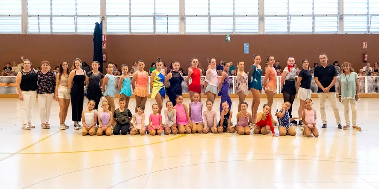 El Club Patí Constantí ofereix una jornada de portes obertes amb l’exhibició dels partinadors i patinadores