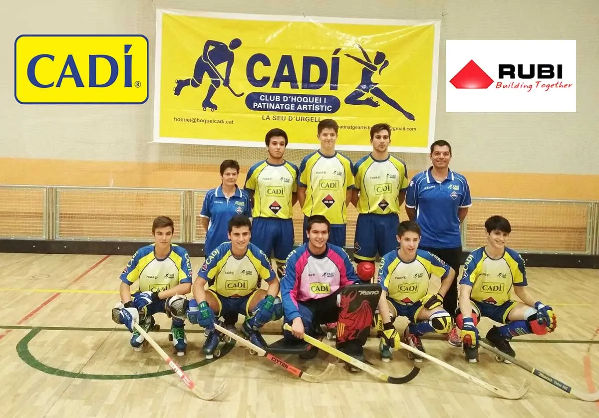 Jordi Pons (porter) amb el CHPA Cadí juvenil (www.hoqueicadi.cat)