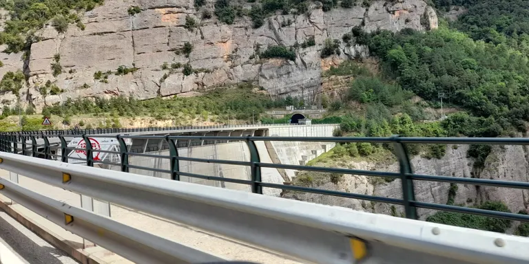 La CUP demana que es depurin responsabilitats per l'errada administrativa que no permet l'explotació del salt elèctric del pantà de la Llosa