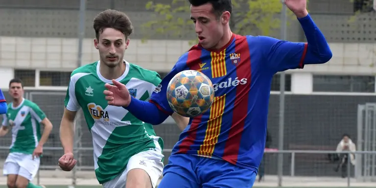 Un gol de Josep Alsina a l'últim minut del partit salva dos punts per al CF Caldes davant el cuer (1-1)