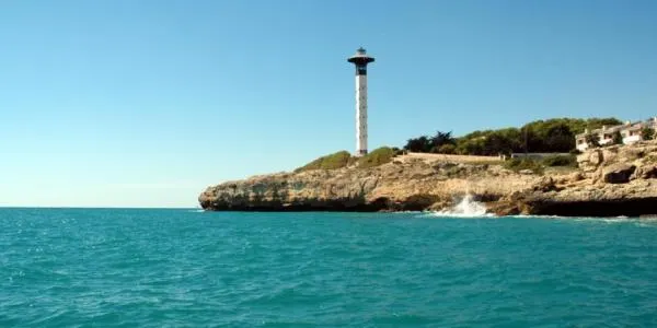 Estan obertes les reserves per visitar el far de Torredembarra durant el mes d'octubre