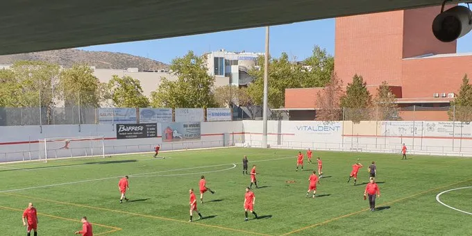 La UE Valls punxa a Viladecans