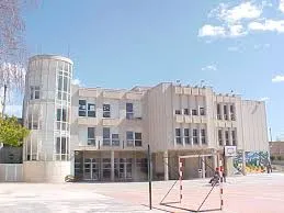 Noves finestres a l’escola Eladi Homs