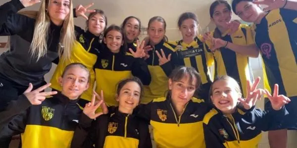 L’Infantil femení del CE Altafulla debuta amb victòria al camp de l’Espluga de Francolí