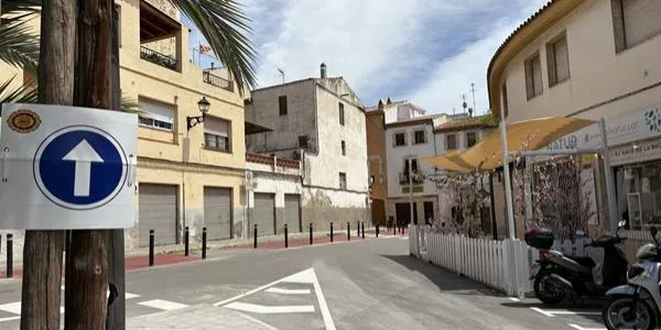 Els comerciants d’Altafulla proposen un accés rodat al centre a través del camí de les Bruixes i carrer Escoles