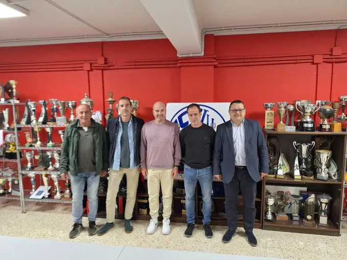 Víctor Neila deixa la banqueta del CB Valls