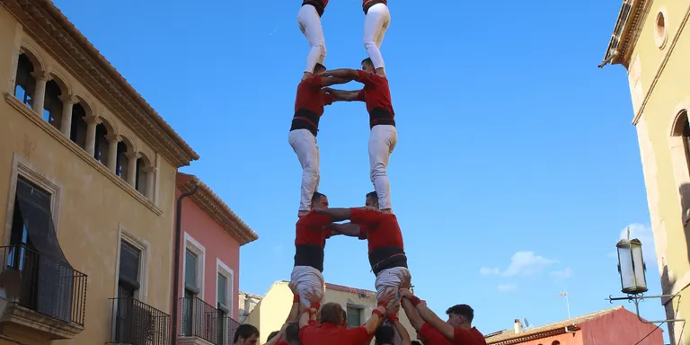 Tripleta de 8 pisos de la Colla Joves a Altafulla