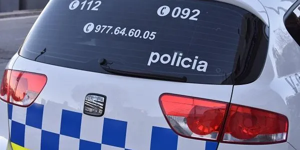 La Policia Local de Torredembarra deté un veí de la Pobla de Montornès per amenaces amb arma blanca