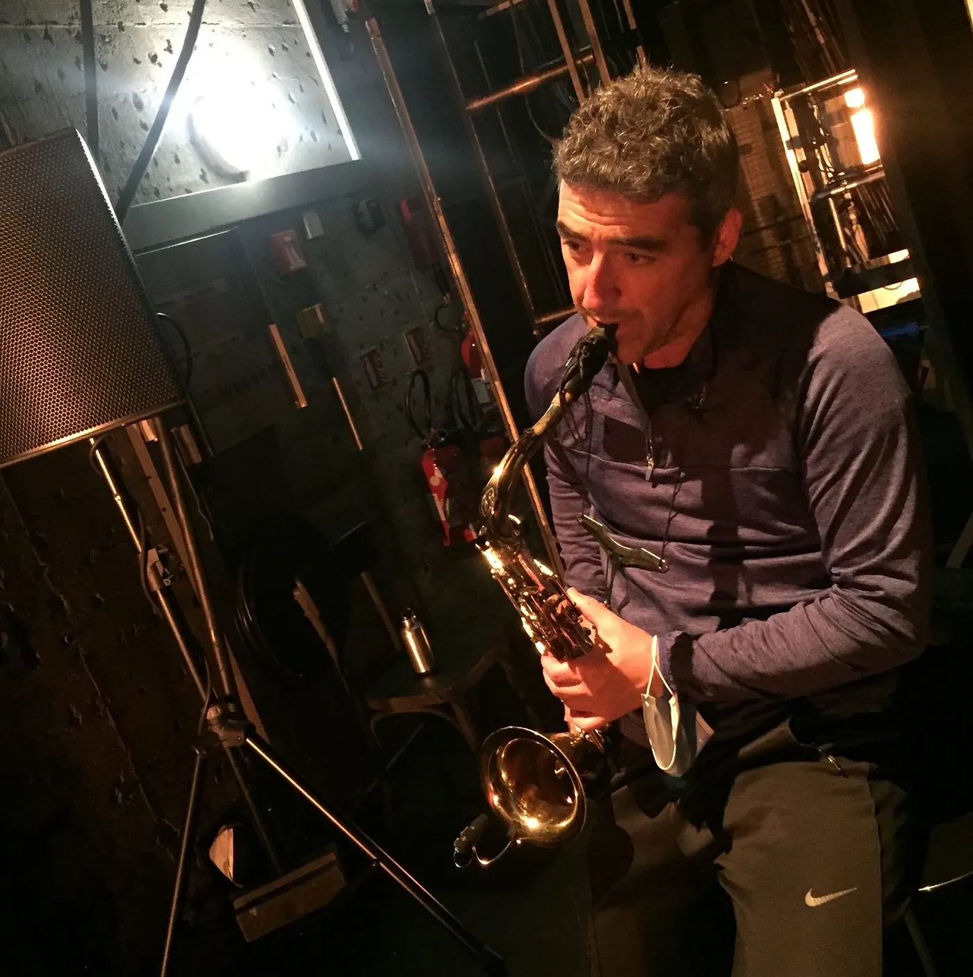 El saxofonista Juan Jiménez presenta en COPE Utrera su espectáculo ‘La mujer tigre’