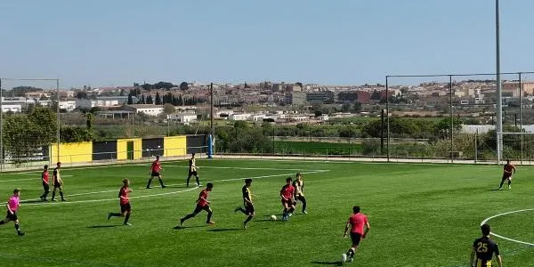 El Juvenil busca ratificar el bon inici de lliga al camp del Creixell