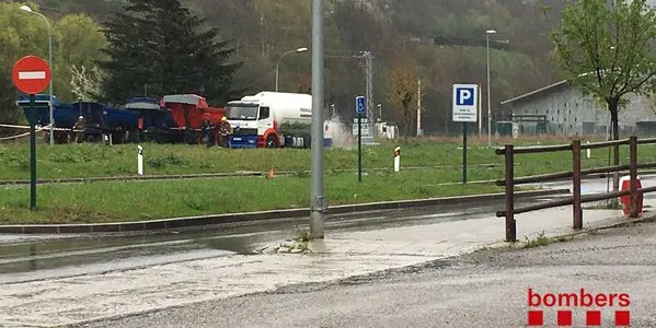 Desactiven l'alerta del pla Transcat un cop finalitzada la crema del gas del camió que ha patit una fuita a Vielha