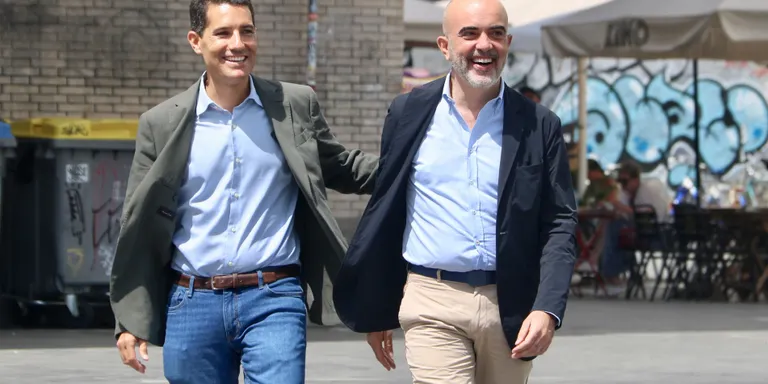El PP va reunir-se amb Junts abans de la constitució del Congrés per “explorar” un acord