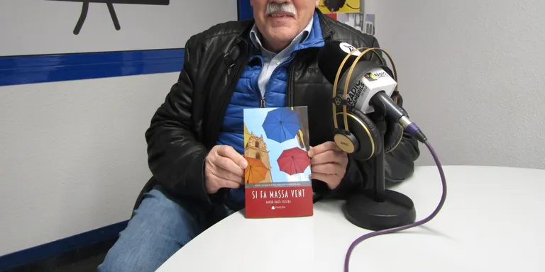 Xavier Bagés: “Per escriure els relats m’he inspirat en persones reals del meu entorn”