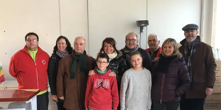 El Tió Solidari de l’Escola Albert Vives recull 500 quilos d’aliments, un 25 per cent més que l’any passat