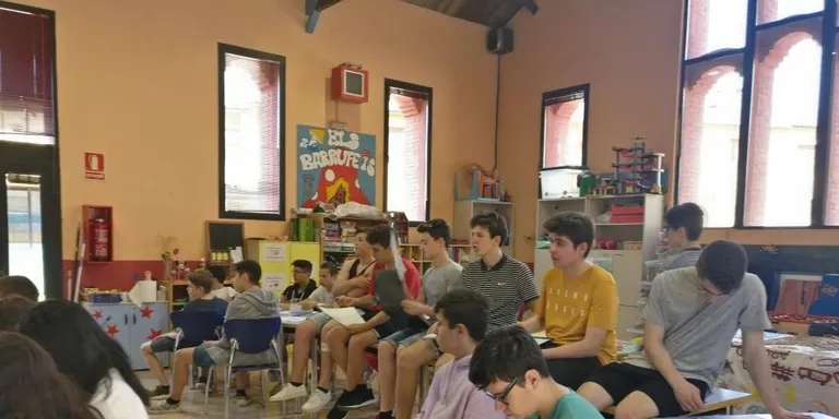 Comença la 8a edició del Projecte d'Aprenentatge i Servei 'Tots som joves, tots som grans'