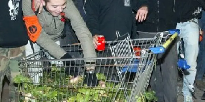 Policia Local i Mossos es preparen per la Nit de Naps i Cols