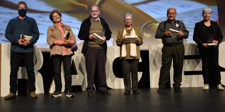 Lucía Casillas, Roser Falcó i Maria José Santiago, guanyadores del I Concurs Literari per Gent Gran de Creu Roja