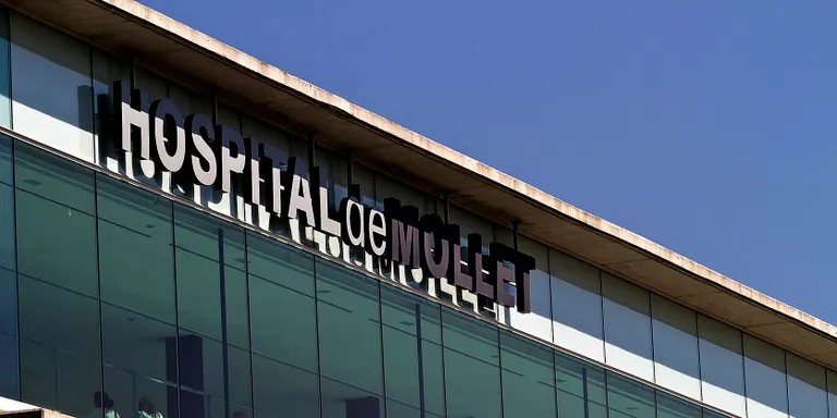 L'Hospital de Mollet consolida el descens de persones ingressades per Covid