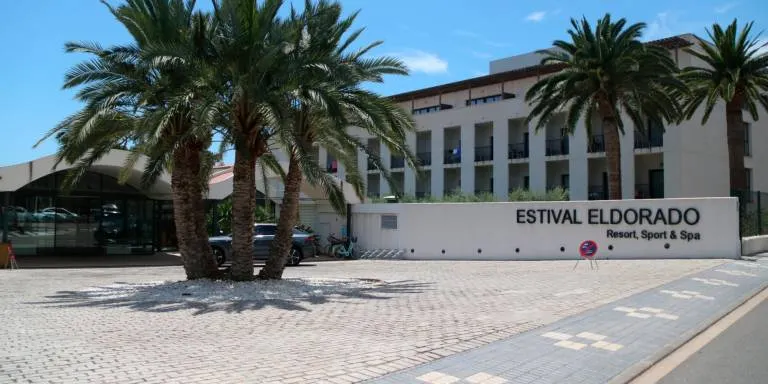 El jove que va arrencar els ulls a un vigilant d’un hotel de Cambrils, condemnat a vuit anys d’internament