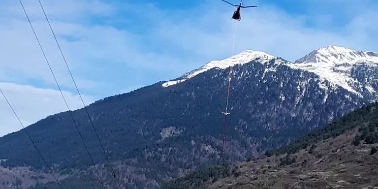 Completada la reparació d'una línia de mitja tensió de Vielha afectada pel temporal Gloria