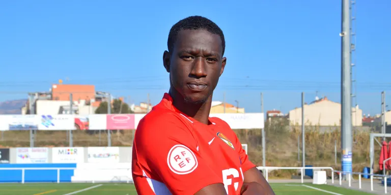 Mamau aterra al Terrassa FC per reforçar el mur defensiu