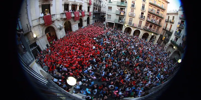 Valls sortejarà invitacions per seguir els castells des del balcó consistorial